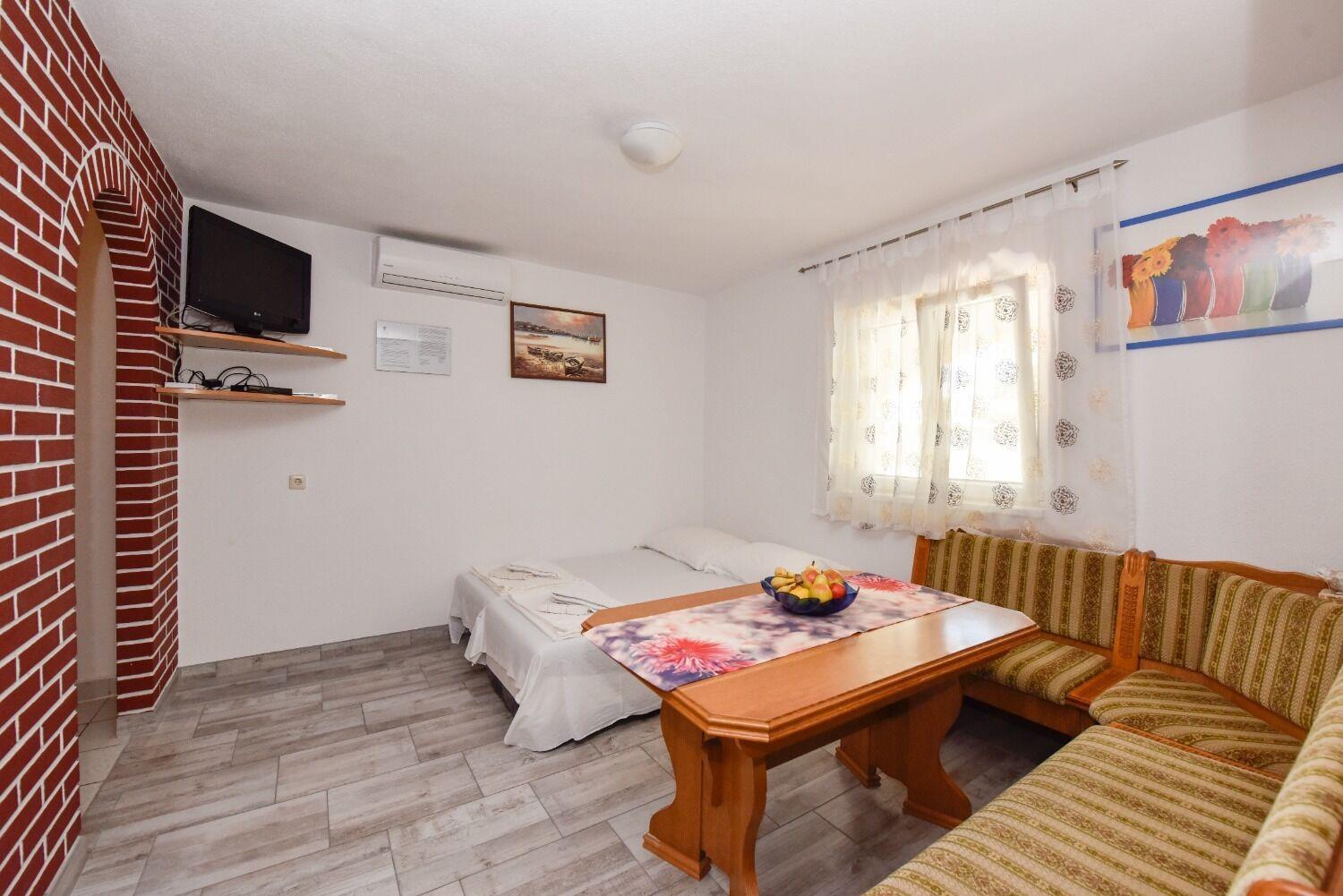 Apartments Mark - 200 M From Sea Novalja Kültér fotó