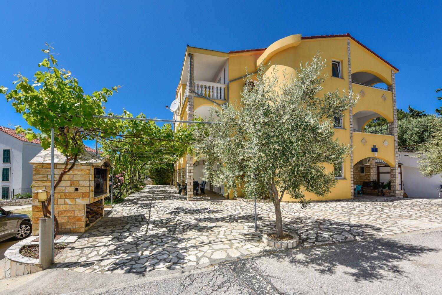 Apartments Mark - 200 M From Sea Novalja Kültér fotó